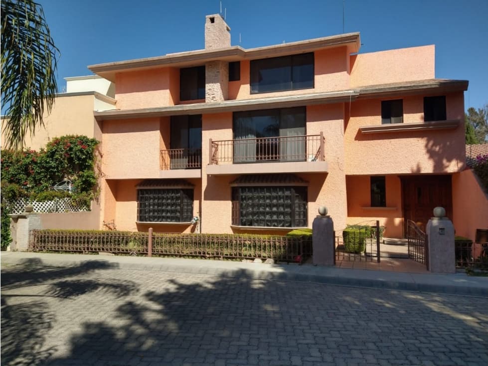 Renta amplia casa en Pulgas Pandas norte — foto 1