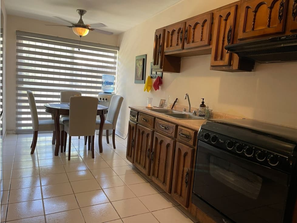 Casa en venta en Colonia Los Arcos — foto 3