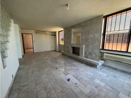 PRECIOSA CASA EN LOMAS DEL ROSALES QUE SE PUEDE UTILIZAR COMO OFICINA
