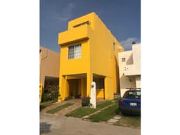 IMPECABLE CASA EN VENTA EN RESIDENCIAL BANCARIO TAMPICO