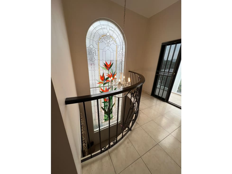 HERMOSA CASA EN PETROLERA — foto 4