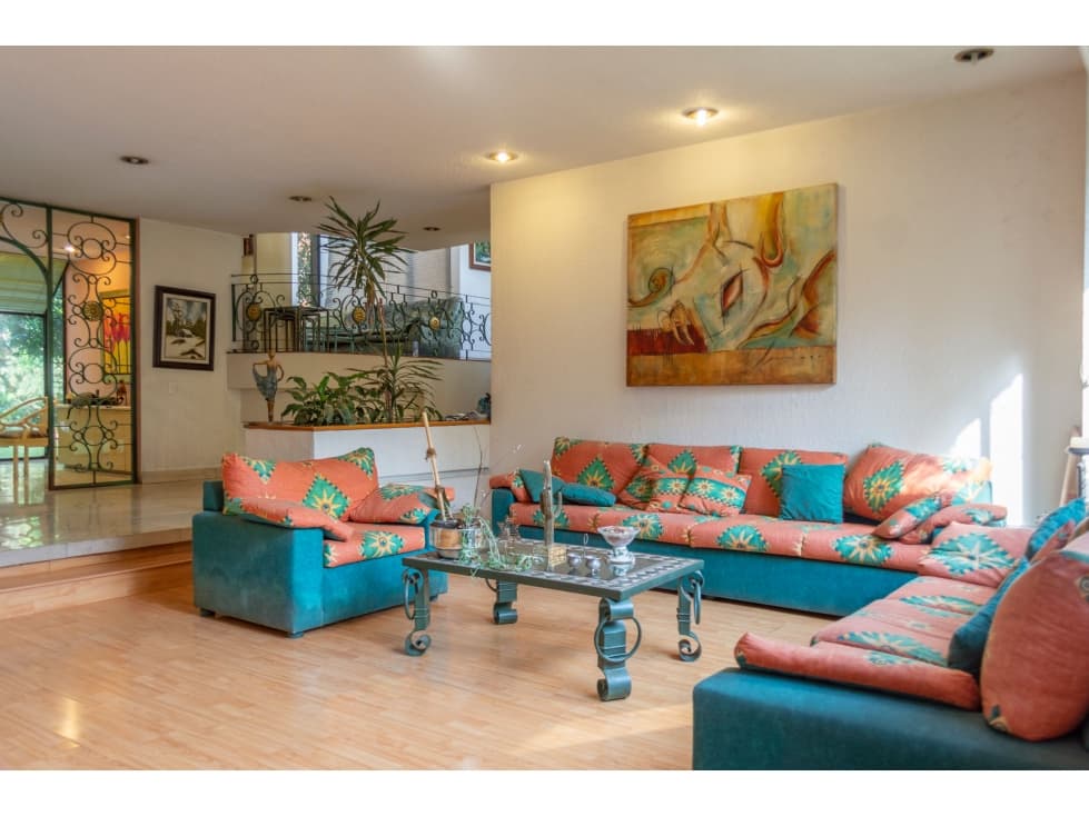 LINDA CASA EN VENTA EN BOSQUES DE LAS LOMAS — foto 2