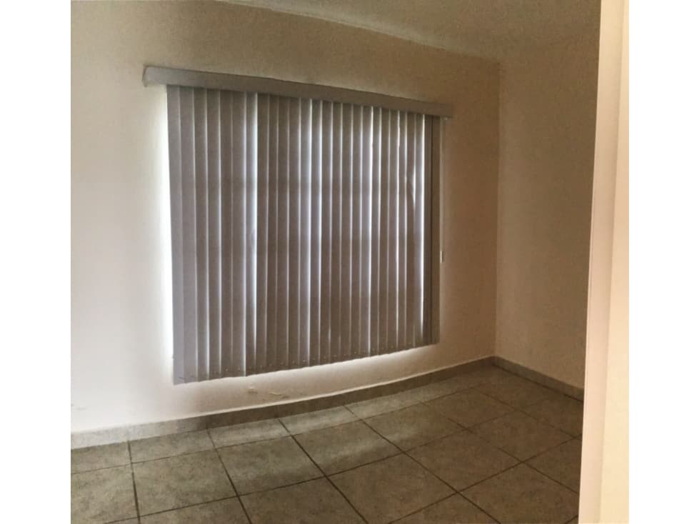 Casa en venta en la Col. Los Laguitos — foto 6
