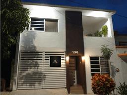 Casa en Venta con cuarto en planta baja, Col. Vida Mejor