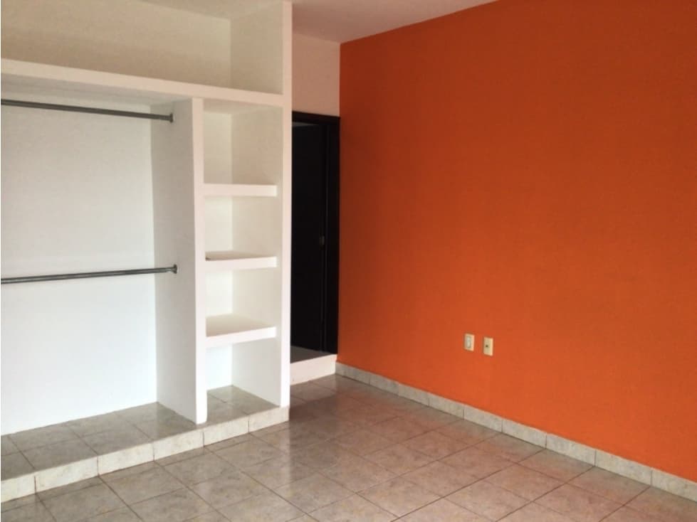 Casa en venta en la Col. Los Laguitos — foto 5