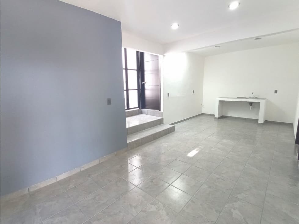 CASA EN VENTA EN LA COL. LAS CASITAS — foto 2