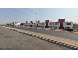 REMATO CASA 2 PLANTAS CERCA BERNARDO QUINTANA QUERÉTARO