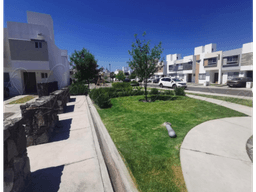 REMATE HERMOSA CASA EN SONTERRA, QUERETARO.