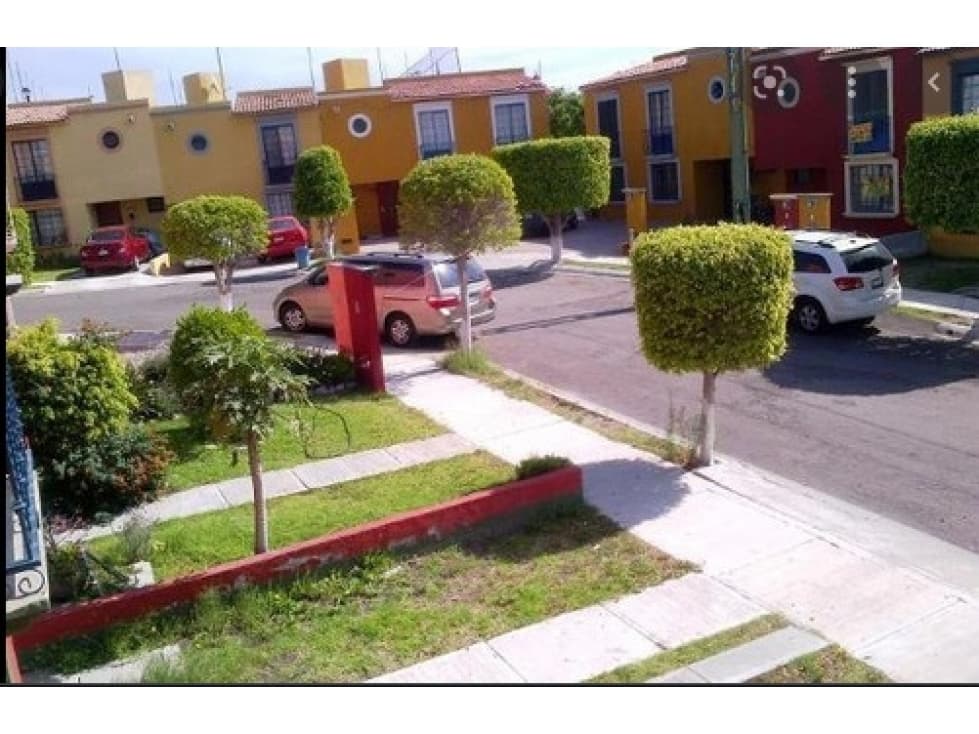 REMATO CASA DOS PISOS EN QUERÉTARO — foto 3