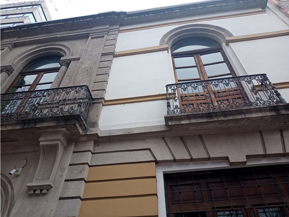 EXCELENTE DEPARTAMENTO EN BUCARELI 136!!!!! — foto 5