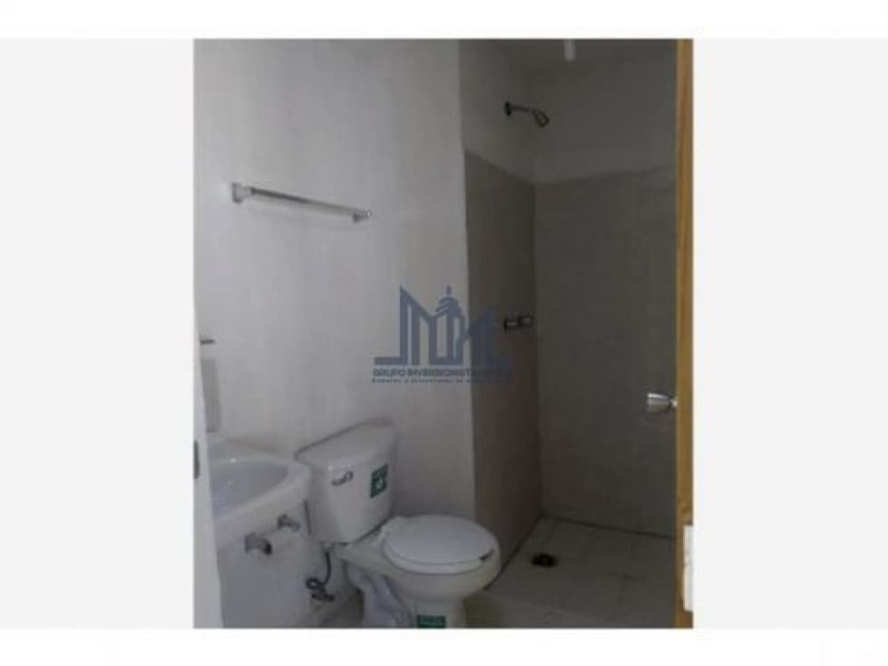 REMATO CASA CON ALBERCA 2 PAGOS PRECIO INIGUALABLE $$$630,336$$$ — foto 4