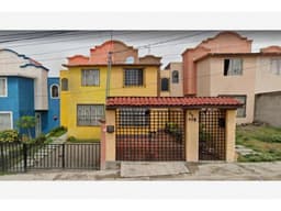$639,200 ¡HERMOSA CASA EN REMATE! ¡YA NO RENTES!