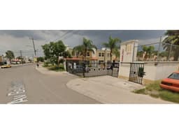 REMATO CASA DOS PISOS EN  RANCHO BELLAVISTA, QUERÉTARO