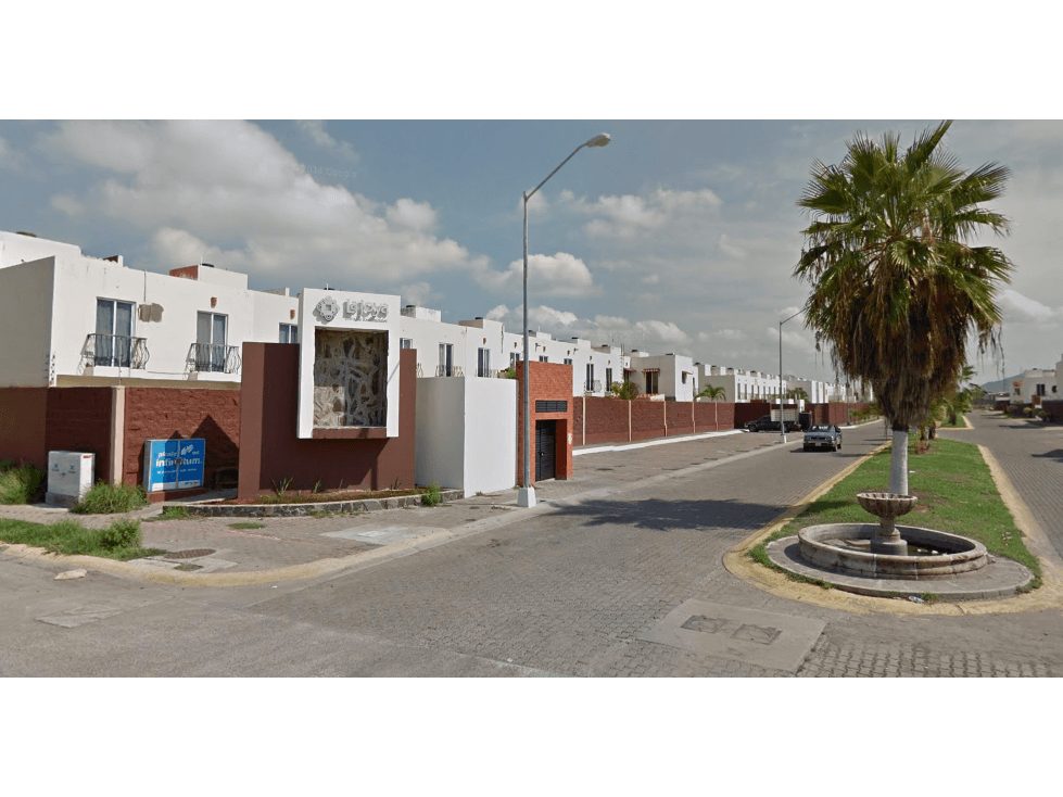 CASA EN LA JOYA $1,096,000 !!! REMATE — foto 4