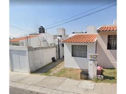 REMATO CASA UN PISO EN JARDINES DE SANTIAGO, QUERÉTARO