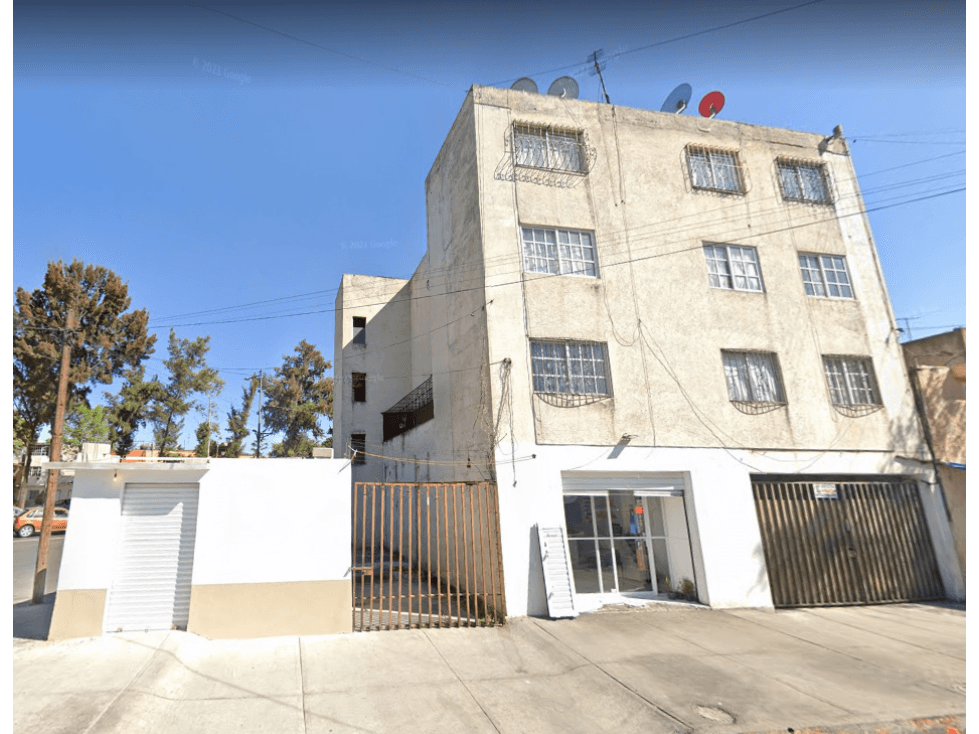 EXCELENTE DEPARTAMENTO CENTRAL — foto 1