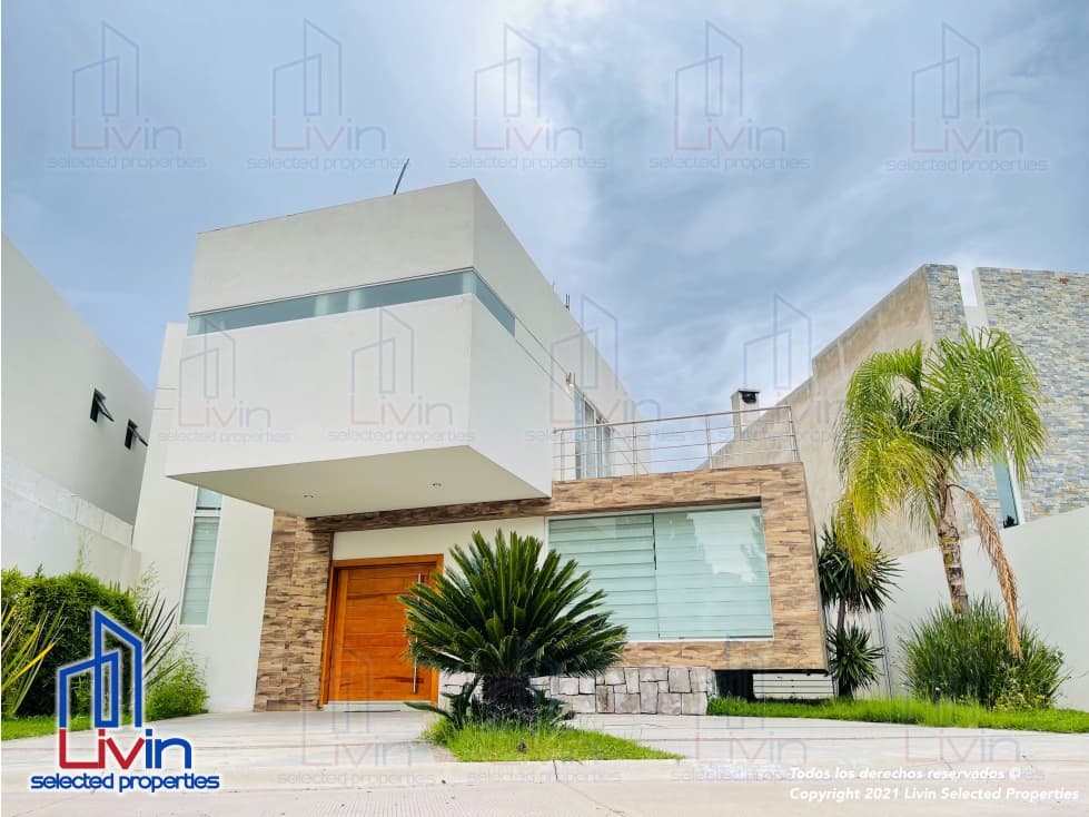 MAGNÍFICA CASA EN RENTA CON EXCELENTE DISTRIBICIÓN — foto 1