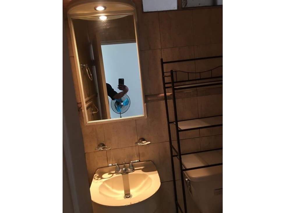 Venta Casa con 6 deptos. — foto 2