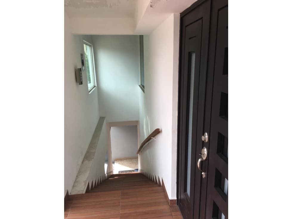 Venta Casa con 6 deptos. — foto 3