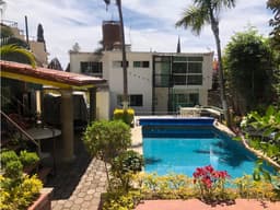 VENTA DE CASA SOLA EN LOMAS DE CORTÉS