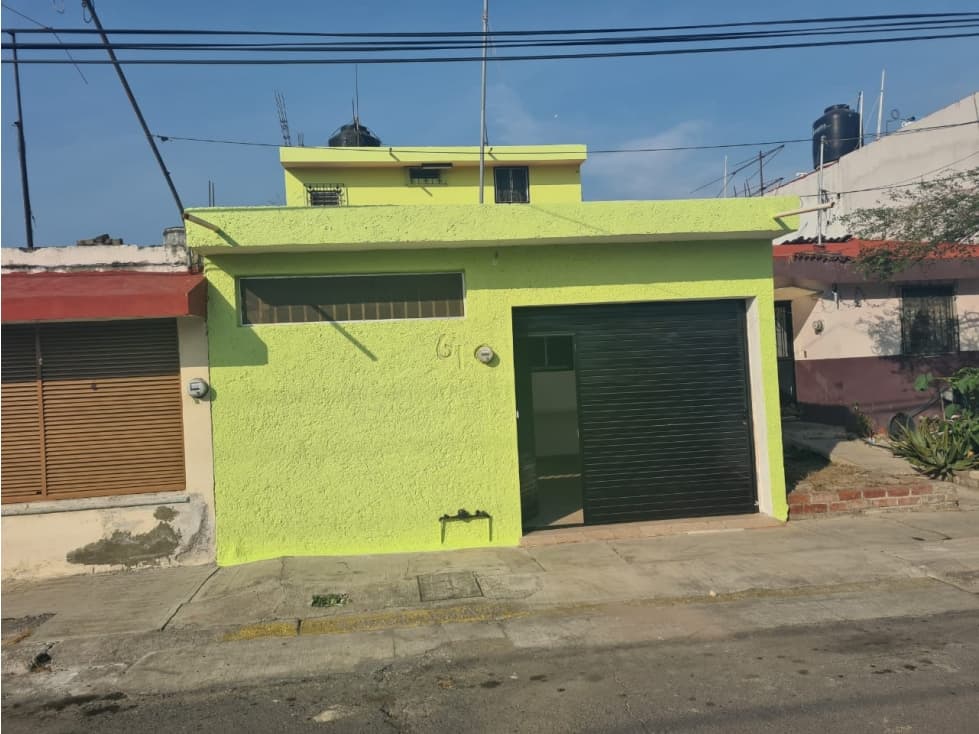 Casa en Venta en Villa de Álvarez — foto 1
