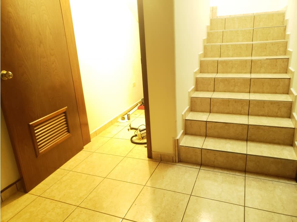 CASA EN CAMPANARIO — foto 6