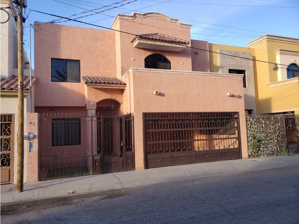 CASA EN CAMPANARIO — foto 1