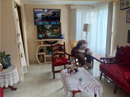 Casa en venta en Privada sobre Avenida principal en Banderilla