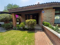 Casa En Venta De Un Nivel Estilo Mexicano En Cholula