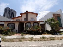 Venta Casa Fraccionamiento El Secreto Con Habitación En Planta Baja