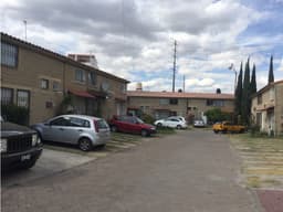 Casa En Venta Para Inversionistas El Campanario VI Cerca A Explanada