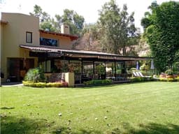 CASA CON VISTA Y ACCESO AL CLUB DE GOL AVÁNDARO
