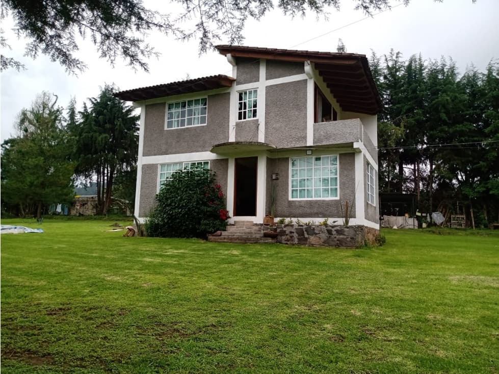 CASA CON AMPLIO JARDÍN CERRO GORDO — foto 6