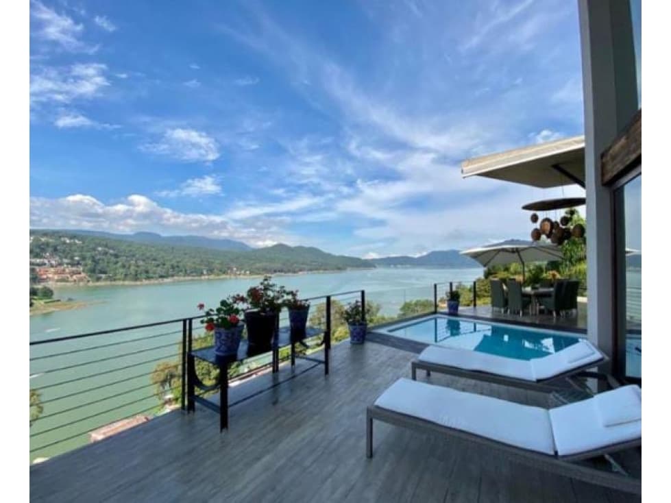 RESIDENCIA MODERNA  CON MAGNIFICA VISTA AL ALGO — foto 1