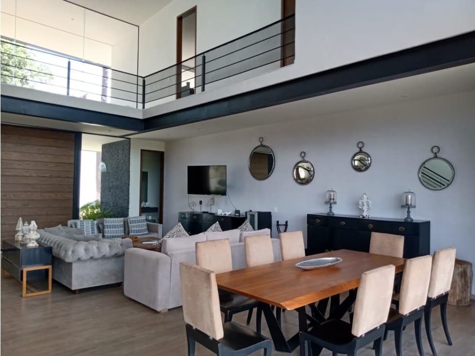 CASA MODERNA EN AVÁNDARO — foto 1