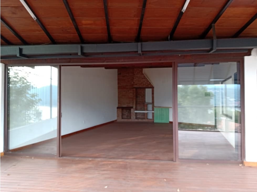 EDIFICO CON 3 DEPARTAMENTOS COMPLETOS — foto 2