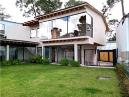RESIDENCIA EN FRACCIONAMIENTO PRIVADO