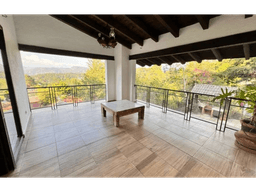 CASA EL MANANTIAL
