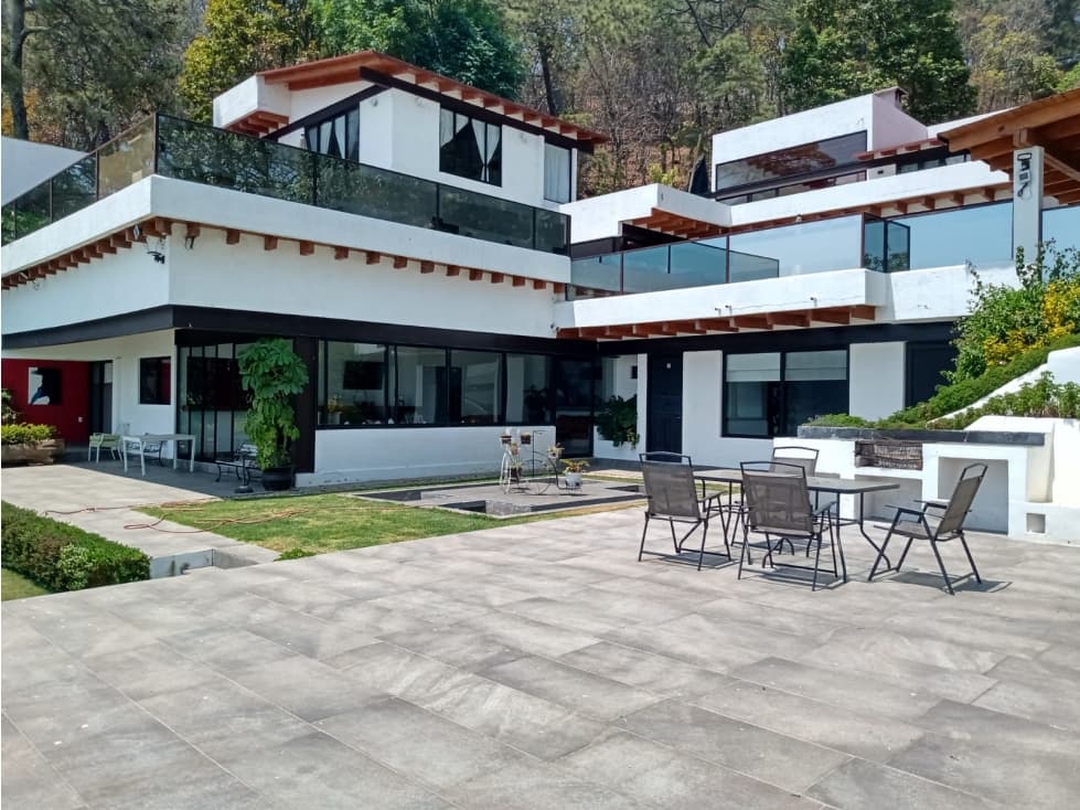 CASA CON ACCESO DIRECTO AL LAGO — foto 2
