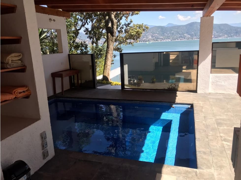 CASA CON ACCESO DIRECTO AL LAGO — foto 3
