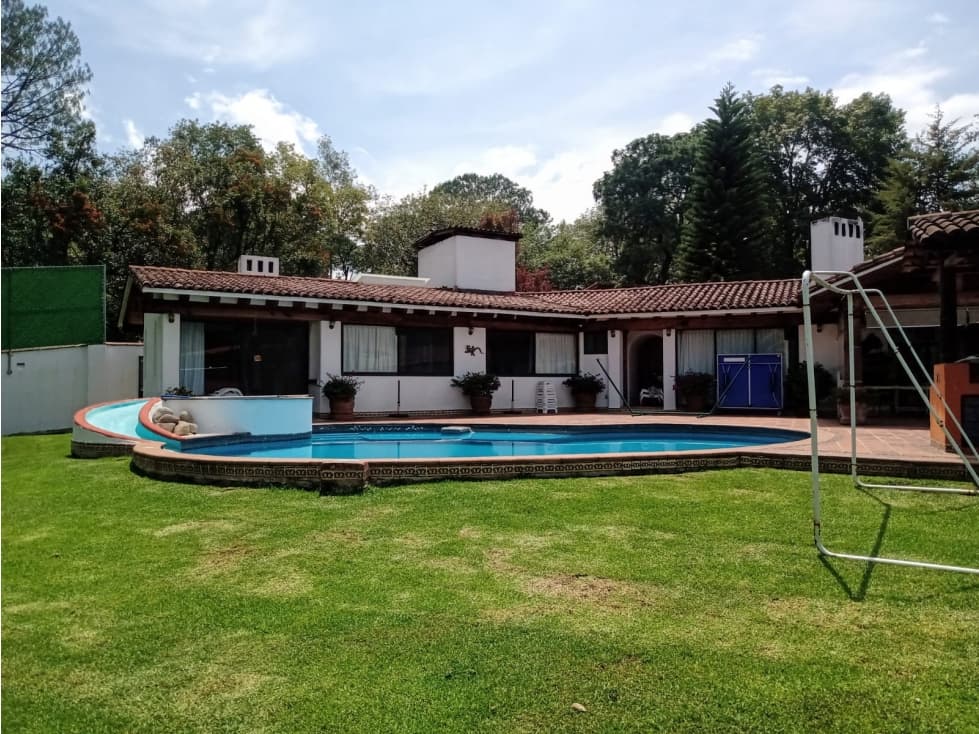 CASA EN EL CENTRO DE AVÁNDARO — foto 1