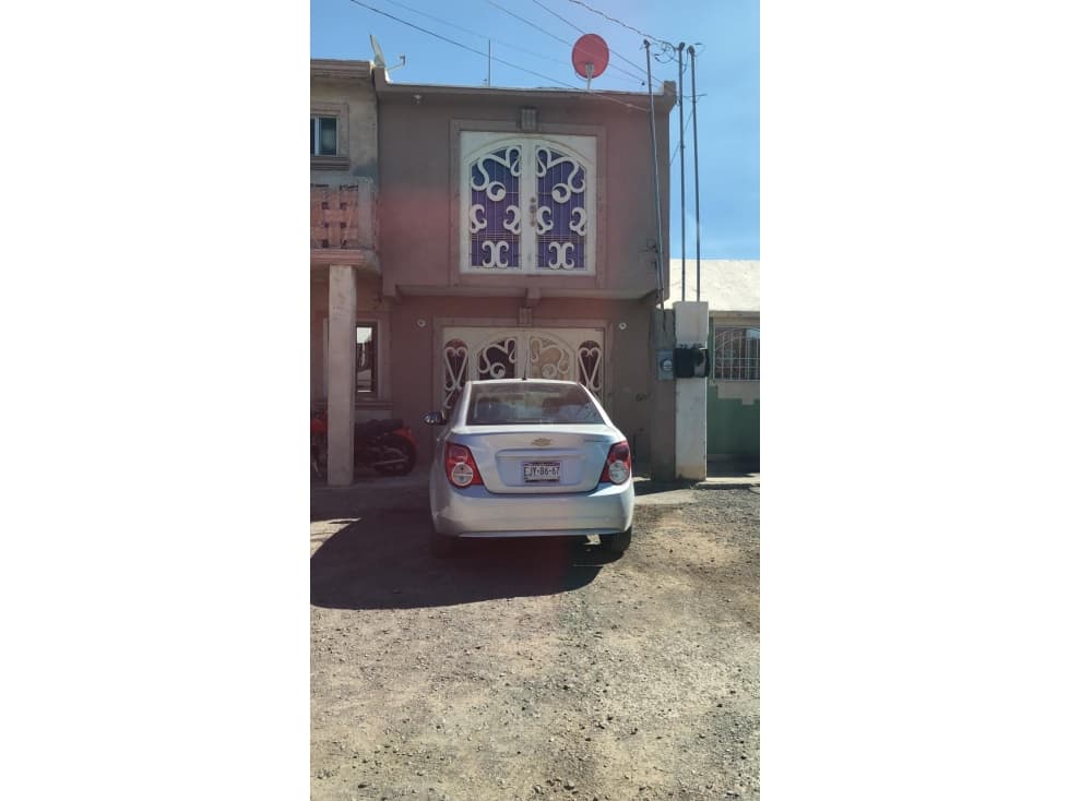 REMATE CALLE PALACIO DE PAQUIME EN TORRES DEL SUR — foto 1
