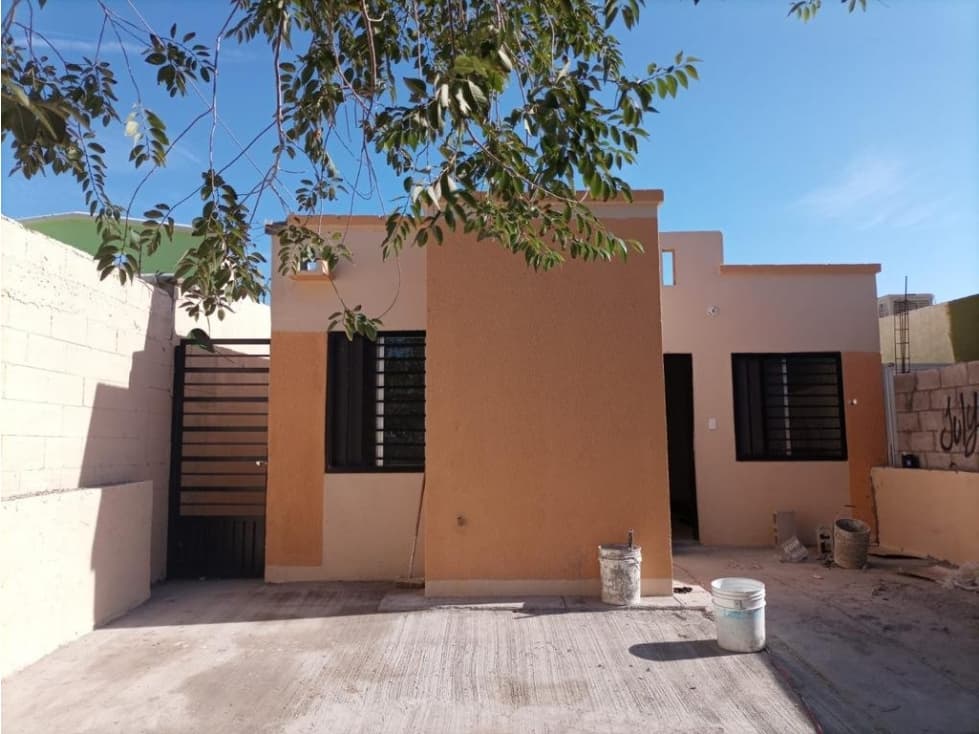 SUPER CASA EN VENTA CALLE VALLE GRANDE — foto 1