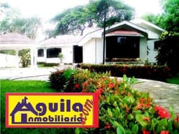 Clave: 231. Renta amplia casa con terreno de 1,500m2