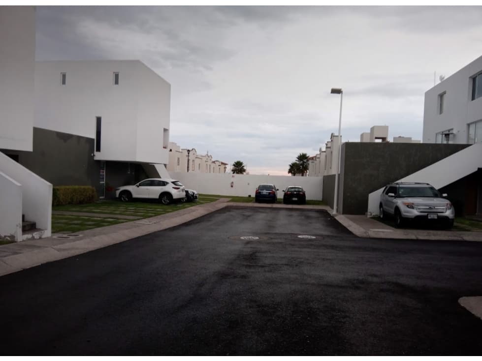 Venta Casa Duplex, El Mirador, 2 deseos — foto 2