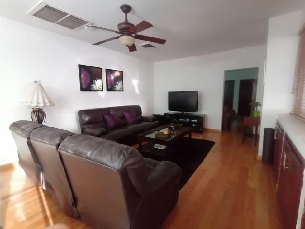 EXTRAORDINARIA RESIDENCIA ?VENTA  PITIC ! — foto 1