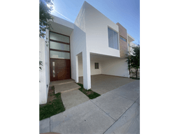 CASA EN VENTA EN LORETTA II RESIDENCIAL, AGUASCALIENTES,AGS.