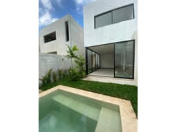 Venta de Townhouse en Privada, Cholul, Mérida, Yucatán