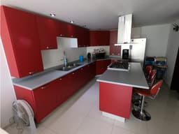 CASA EN VENTA AL NORTE EN JARDINES DE LA CONCEPCION