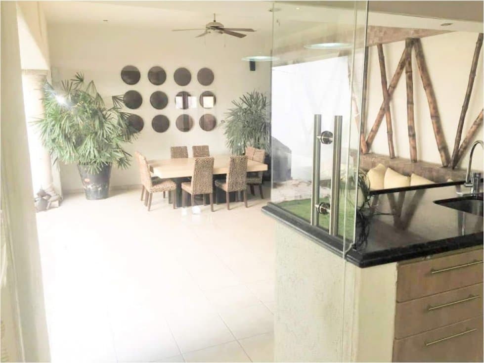 CASA EN VENTA AL NORTE EN ZONA CALICANTOS EN PRIVADA — foto 3